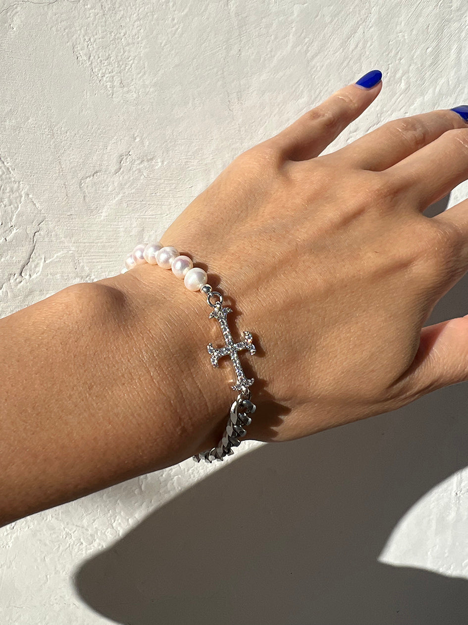 THE ADAMAS PEARL CHAIN BRACELET - Image 3
