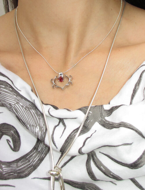 PRE-ORDER: MINI SELMA HEART CHAIN RED 925 sterling silver