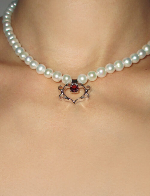 MINI SELMA HEART PEARL CHOKER RED